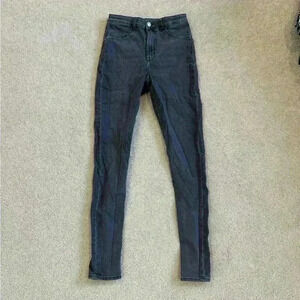 H&M divided black high rise skinny jeans in size 4